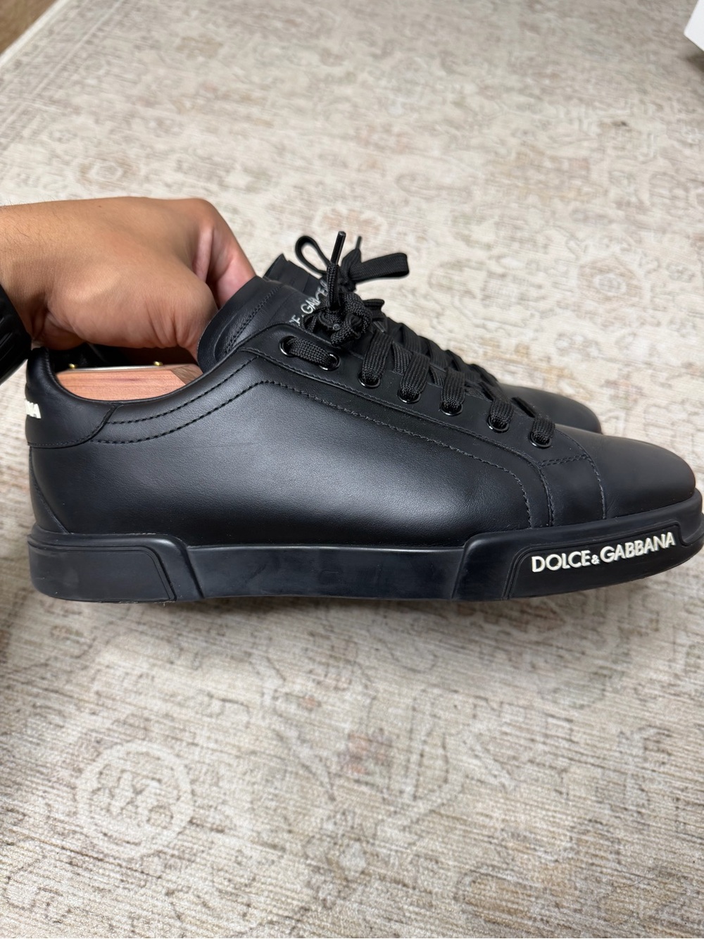 Dolce & Gabbana Black Leather Low-Top Sneakers with White Logo